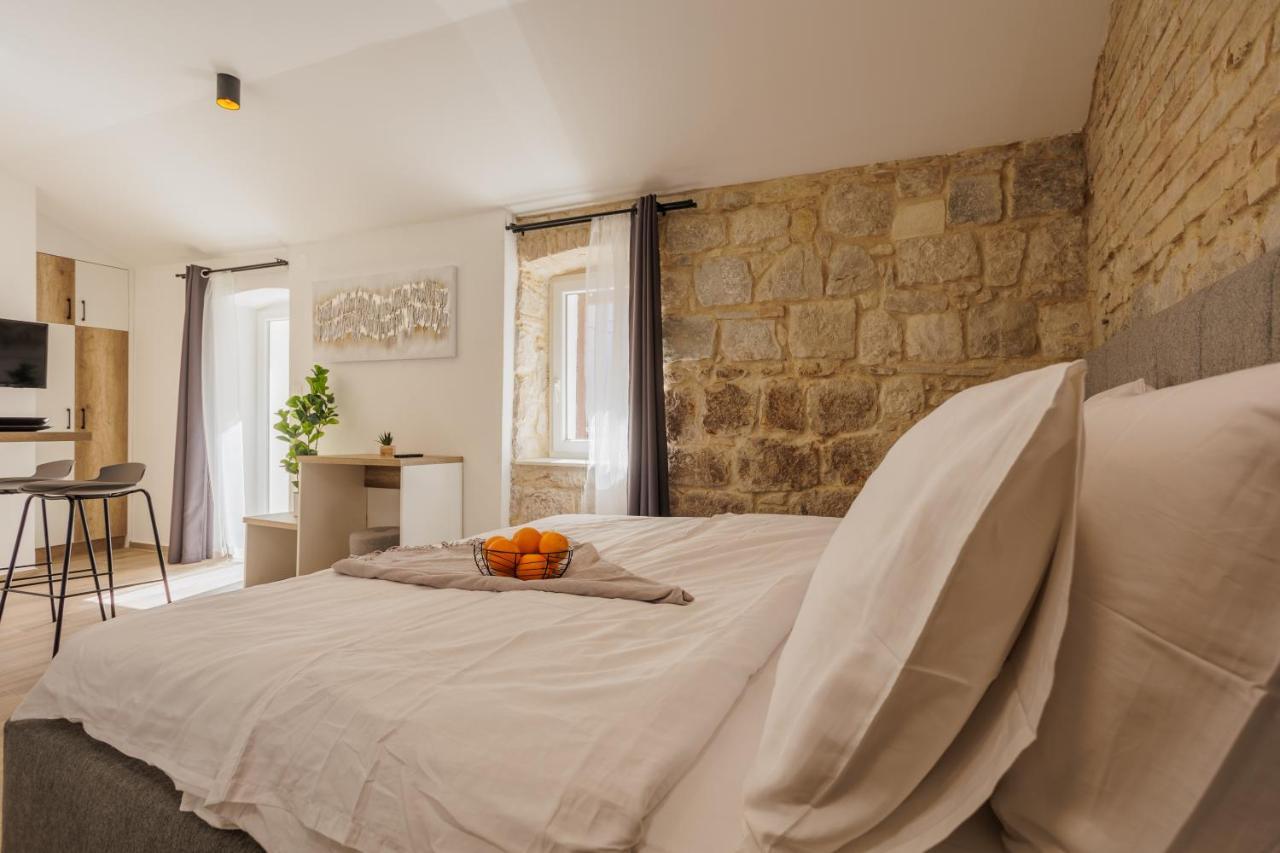 Apartments Piritus Спліт Екстер'єр фото
